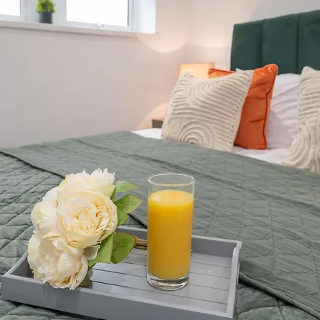 Thornhill House Serviced Apartments Wakefield Exterior photo