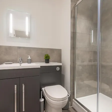 Thornhill House Serviced Apartments Wakefield Exterior photo