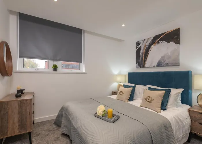 Thornhill House Serviced Apartments