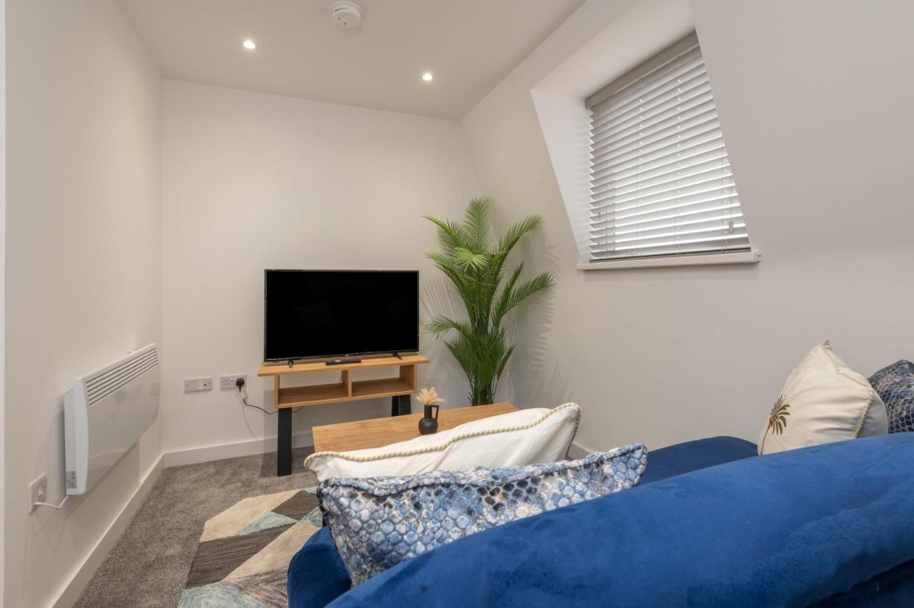 Apartment Thornhill House Serviced