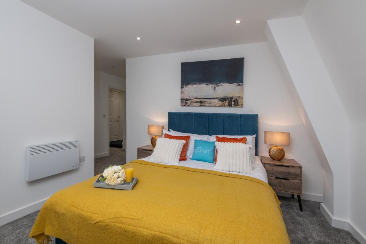 Apartment Thornhill House Serviced Wakefield