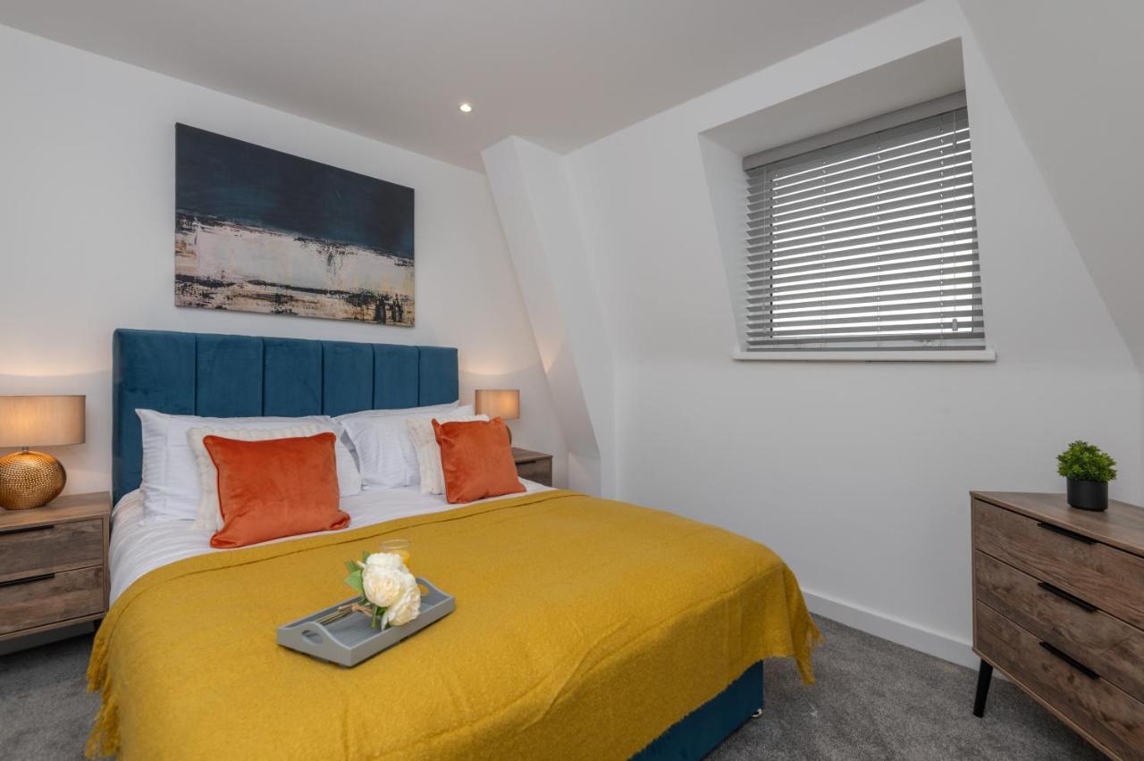 Thornhill House Serviced Apartment