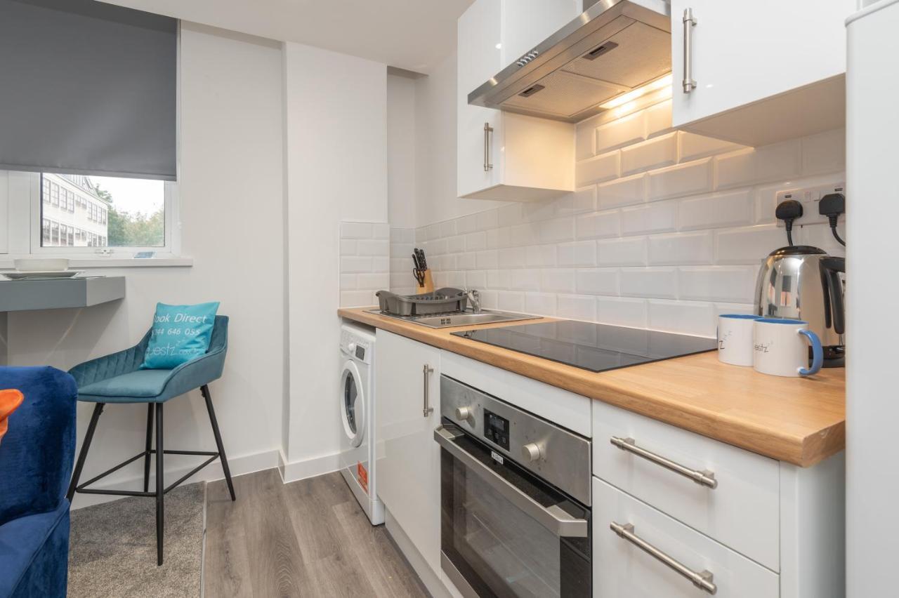 Apartment Thornhill House Serviced Wakefield