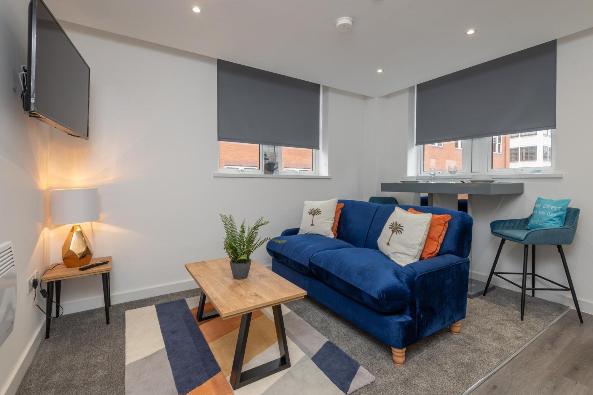 Apartment Thornhill House Serviced